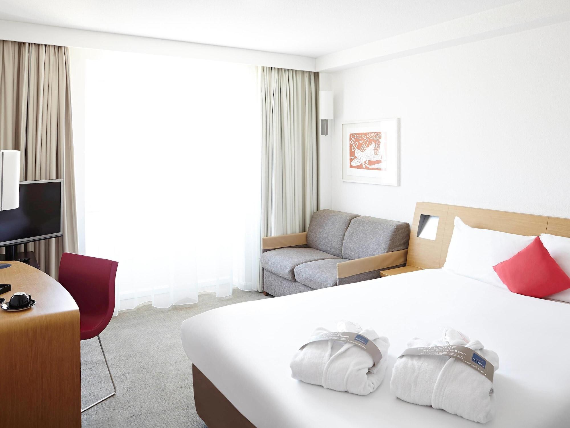 Novotel Paris Orly Rungis Aeroport Exterior foto